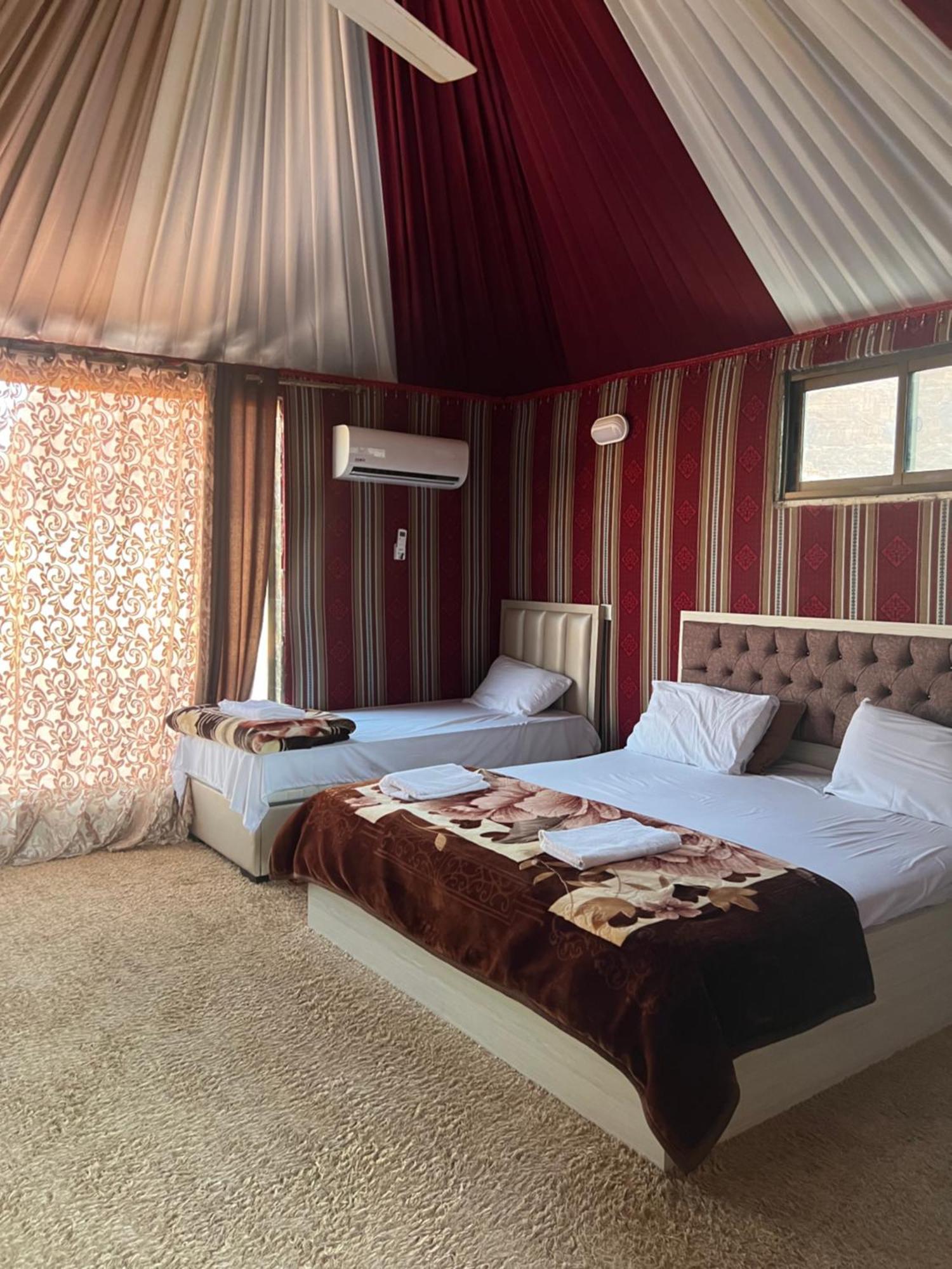 Rum Island Luxury Camp & Bubbles Hotel Ваді-Рам Екстер'єр фото